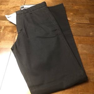 Banana Republic Men’s Gavin Chino